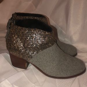 Toms Ankle Booties Gray Fabric size 7.5